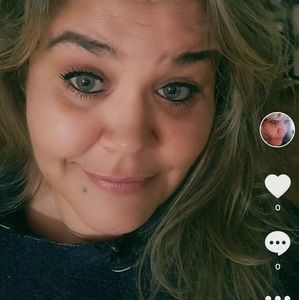 Meet your Posher, Sandi